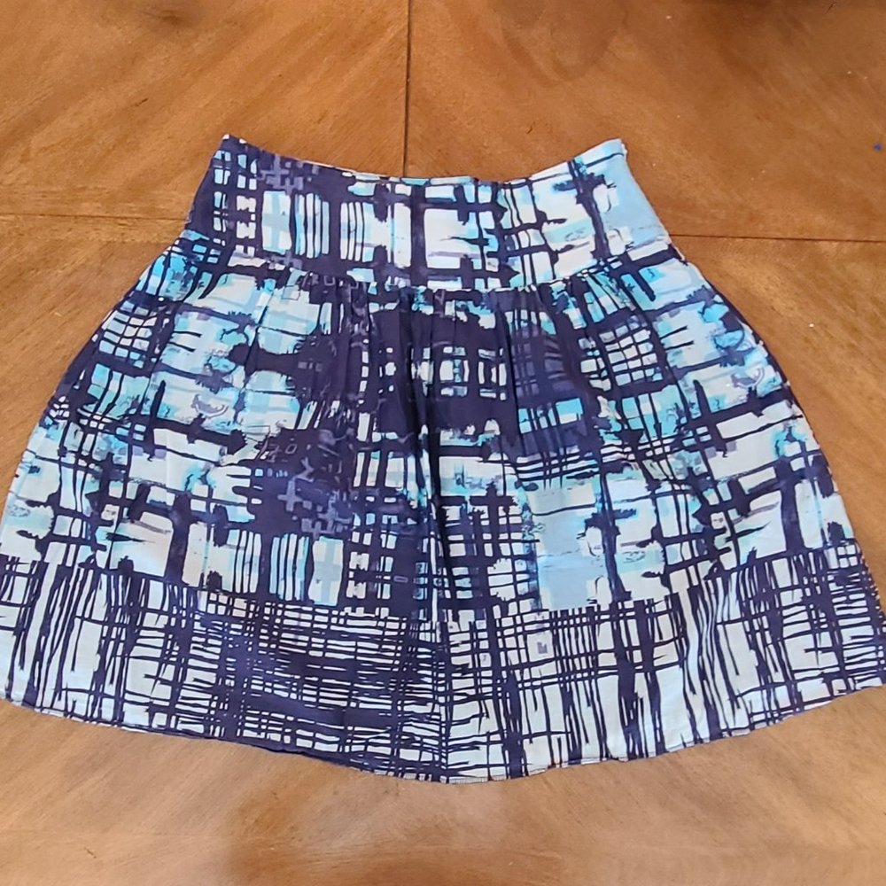 The Limited skirt (with pockets!) Size M